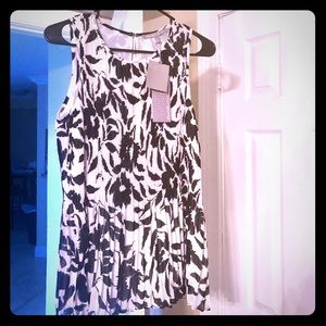 Daniel Rainn Black and White Pleated Blouse